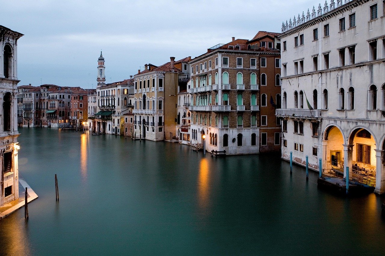 a picture of the Venice Canal