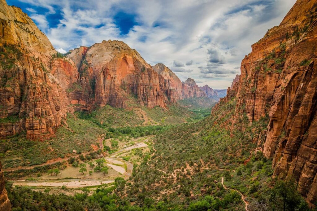 zion 2.jpg